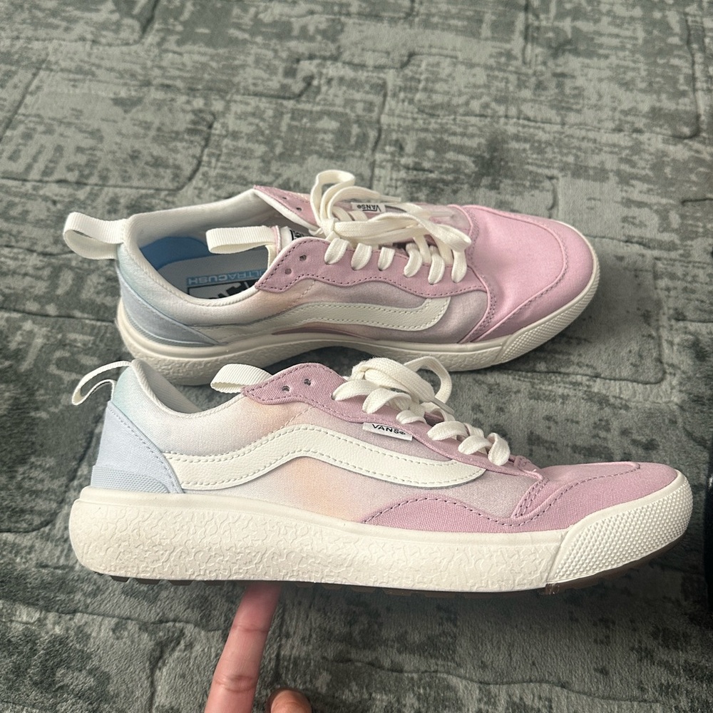 Vans Women's Multi-Color Ultra Range Sneakers